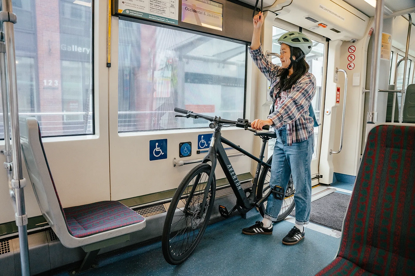 Электровелосипед Aventon Soltera 3 ADV Sterling L