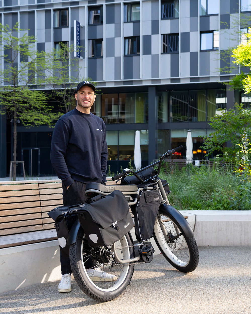 Электровелосипед Ruff Cycles Biggie Bosch Active Line Paposo Blue