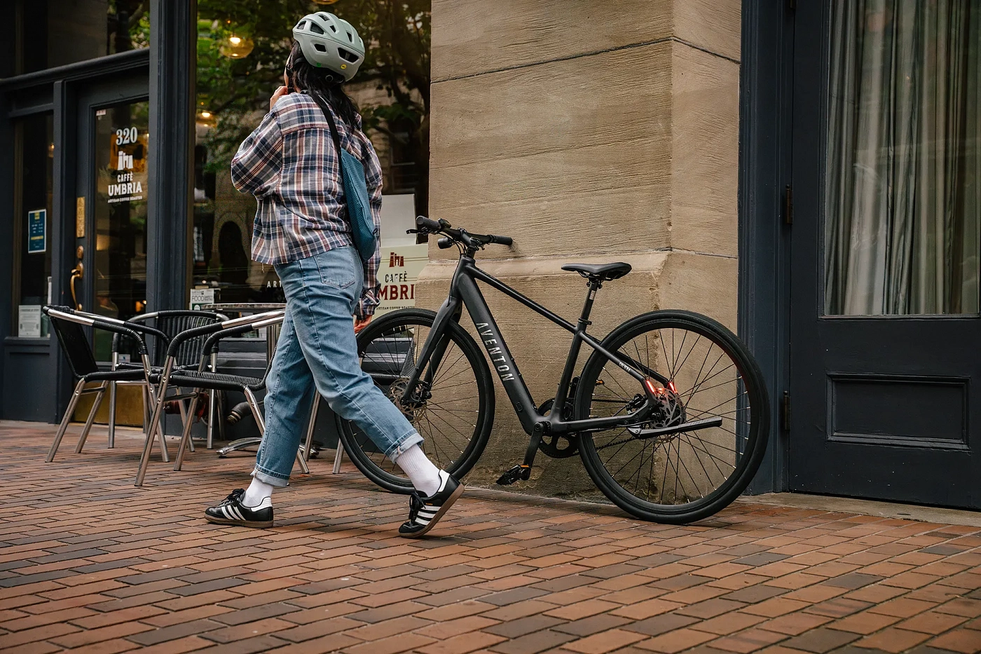 Электровелосипед Aventon Soltera 3 ADV Sterling L